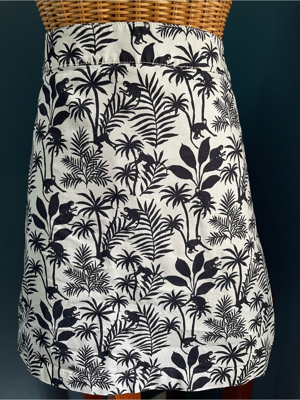 Talbots Women’s Skirt Black & White Jungle Theme 97% Cotton Size 16 Petite